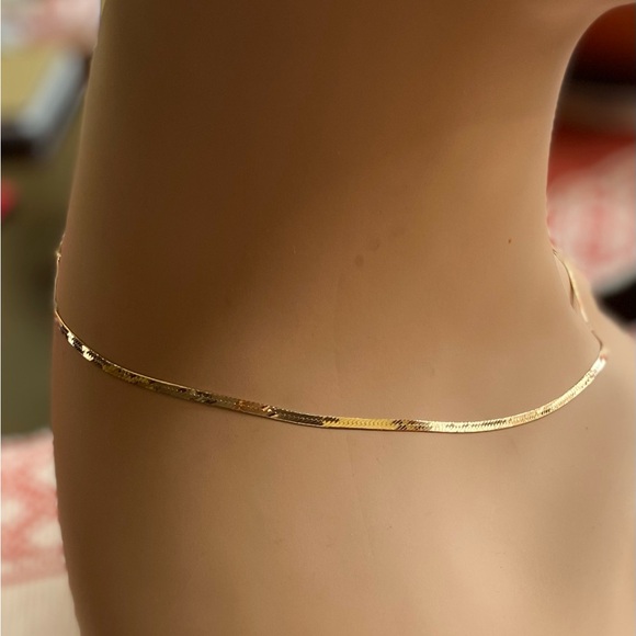 L-18: Solid 14k YG Herringbone Mirror Finish Neck Chain- 17 3/4” 4mm Width. - Picture 3 of 11